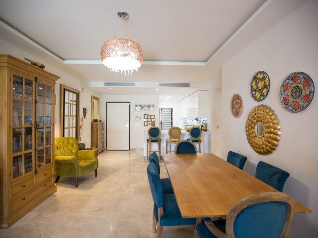 2 Bedrooms Apartment in Nueva Andalucía