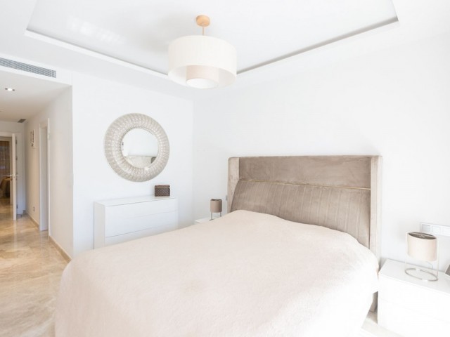 2 Bedrooms Apartment in Nueva Andalucía