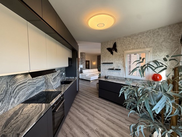 3 Sovrums Lägenhet i Estepona