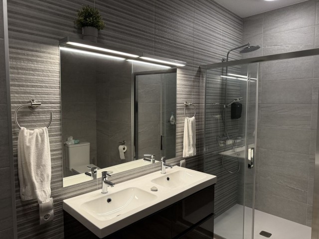 3 Sovrums Lägenhet i Estepona