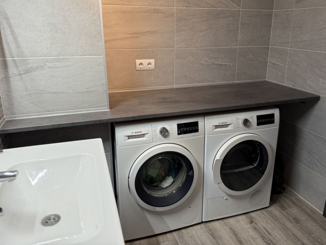 3 Sovrums Lägenhet i Estepona