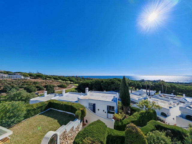 2 Bedrooms Townhouse in Cabopino