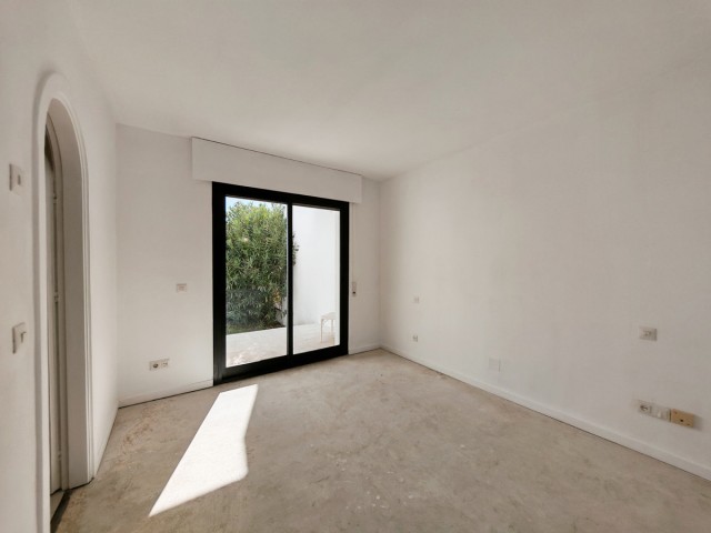 2 Bedrooms Townhouse in Cabopino