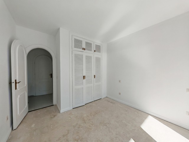 2 Bedrooms Townhouse in Cabopino