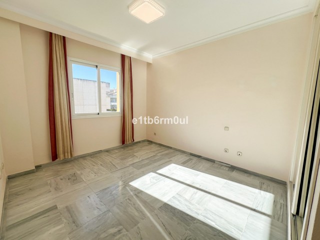 Apartamento con 2 Dormitorios  en The Golden Mile