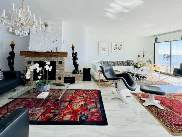 5 Bedrooms Villa in Benalmadena Costa