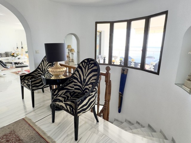 5 Bedrooms Villa in Benalmadena Costa