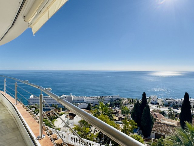 5 Bedrooms Villa in Benalmadena Costa