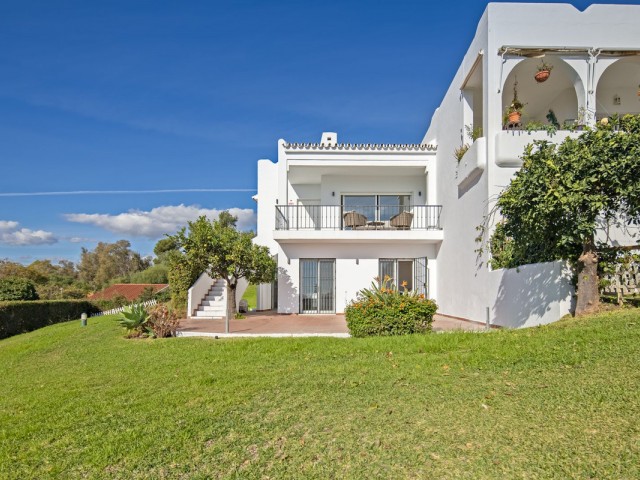 4 Bedrooms Townhouse in Nueva Andalucía