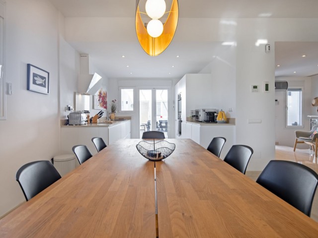 4 Bedrooms Townhouse in Nueva Andalucía