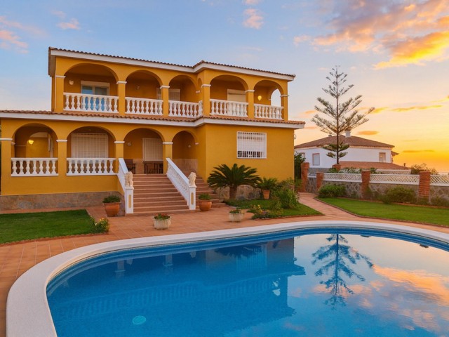Villa avec 3 Chambres  à Torremolinos