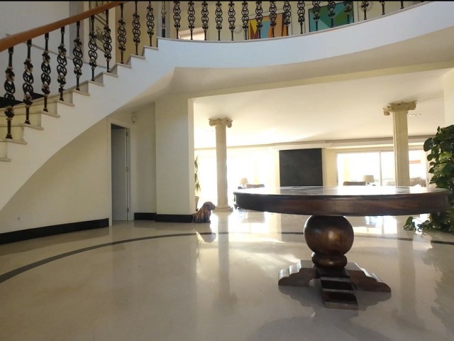 Villa, El Paraiso, R5237146