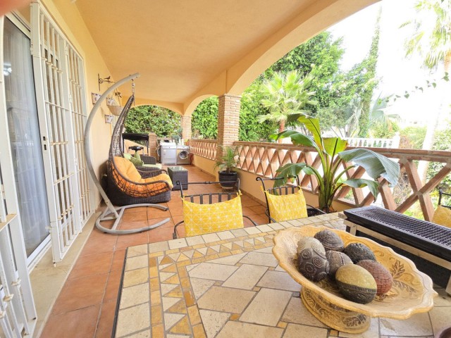 4 Slaapkamer Villa in Riviera del Sol