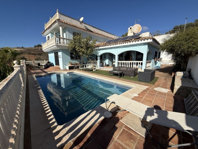 Villa avec 5 Chambres  à Mijas Golf