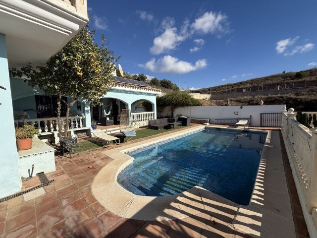 Villa avec 5 Chambres  à Mijas Golf