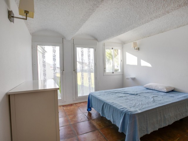 3 Soveroms Villa i Estepona