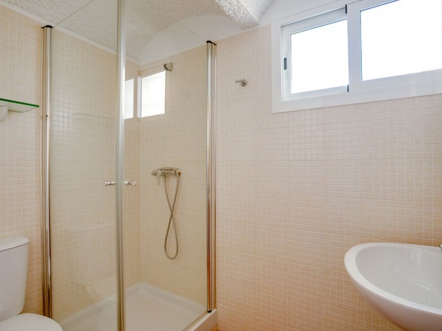 3 Soveroms Villa i Estepona