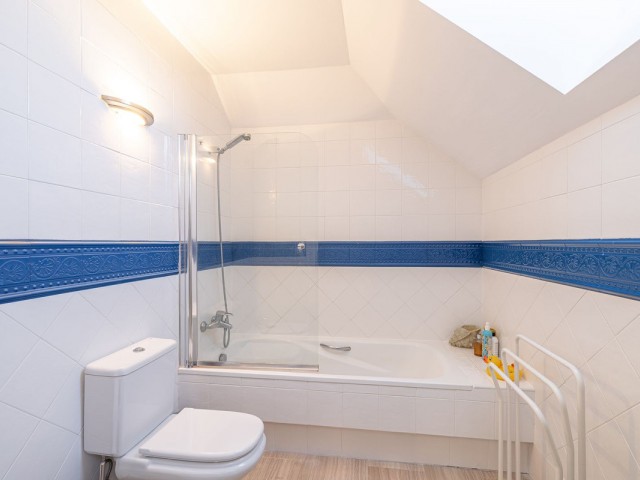 Appartement avec 3 Chambres  à Elviria