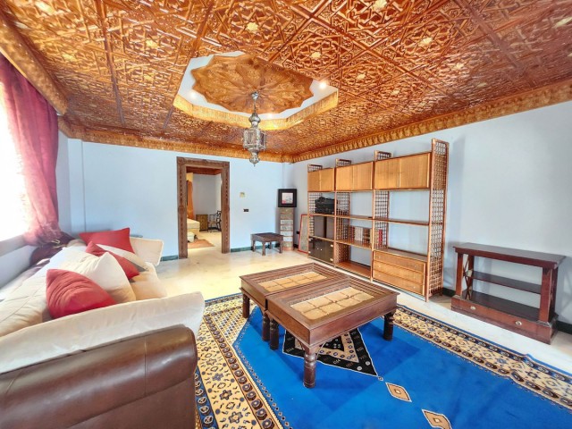 Villa avec 8 Chambres  à La Cala de Mijas