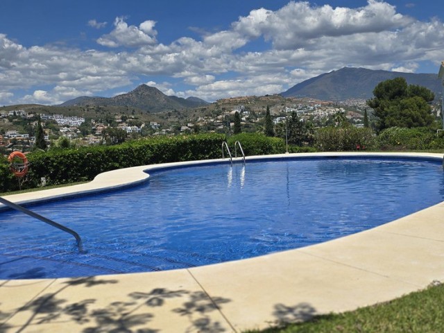 2 Slaapkamer Appartement in El Paraiso