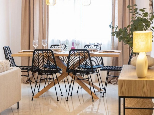 Apartamento con 4 Dormitorios  en Fuengirola