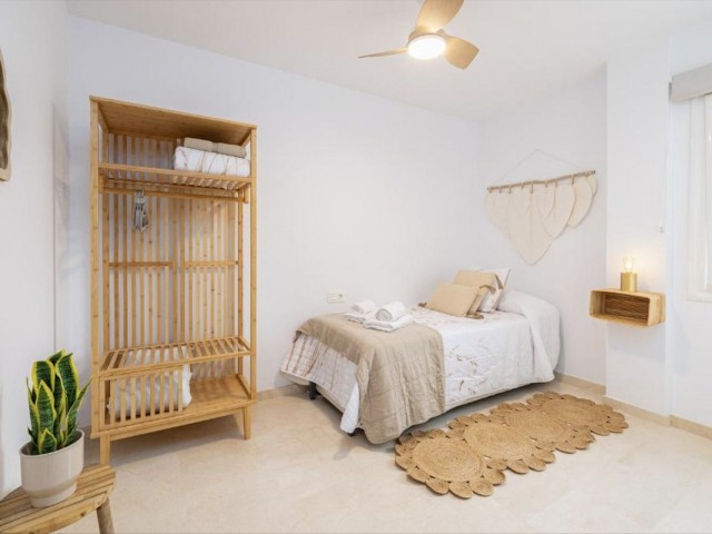 Apartamento con 4 Dormitorios  en Fuengirola