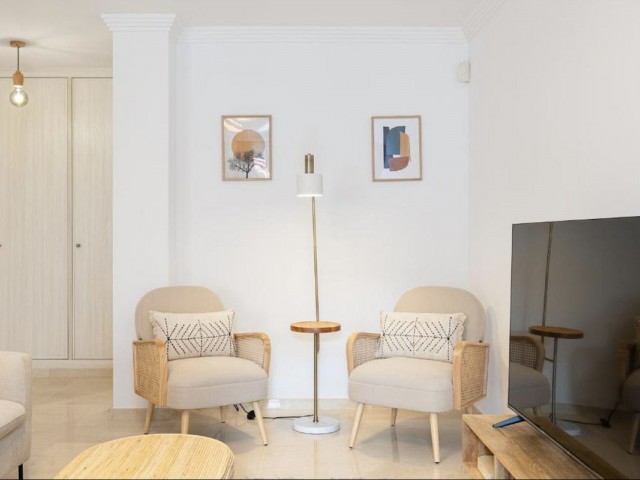 Apartamento con 4 Dormitorios  en Fuengirola