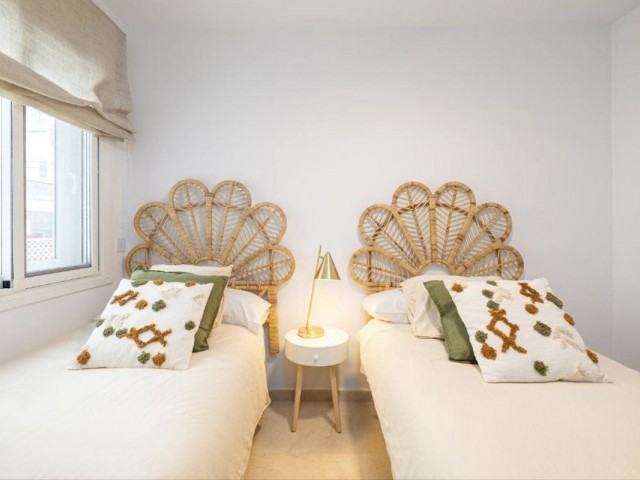 Apartamento con 4 Dormitorios  en Fuengirola