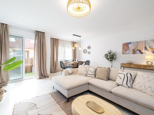 Apartamento con 4 Dormitorios  en Fuengirola