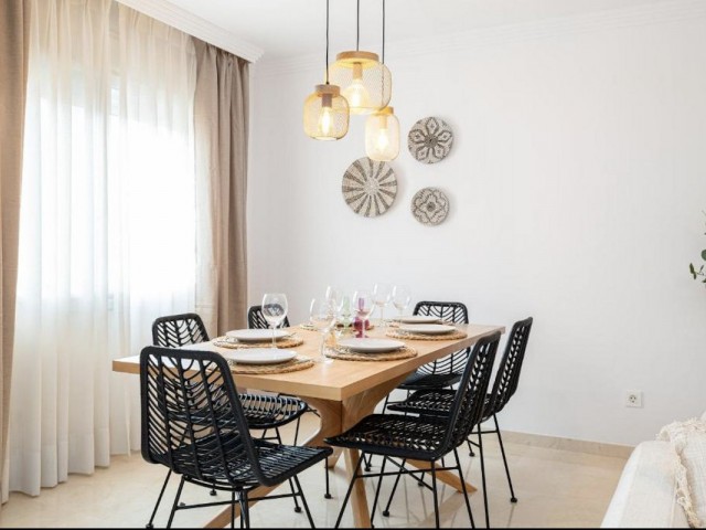 Apartamento con 4 Dormitorios  en Fuengirola