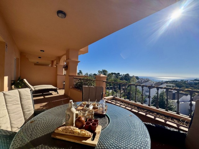 2 Bedrooms Apartment in Torrequebrada