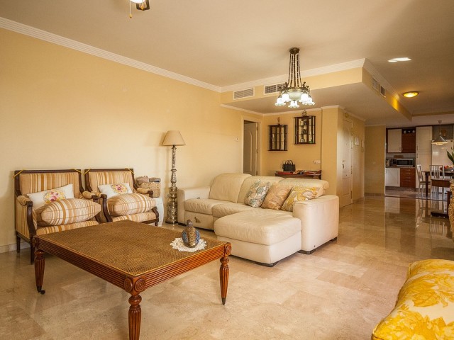 2 Schlafzimmer Apartment in Elviria