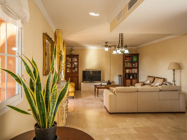 2 Schlafzimmer Apartment in Elviria