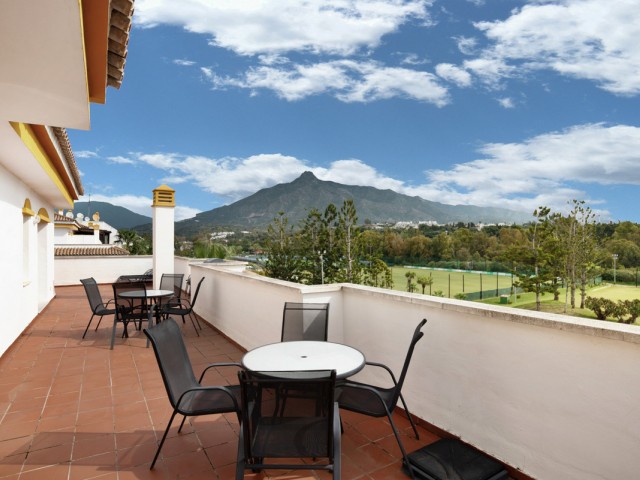 Penthouse in Nueva Andalucía