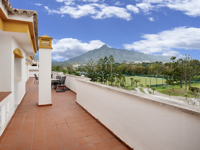 Penthouse in Nueva Andalucía