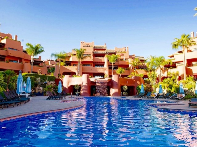 Penthouse in New Golden Mile