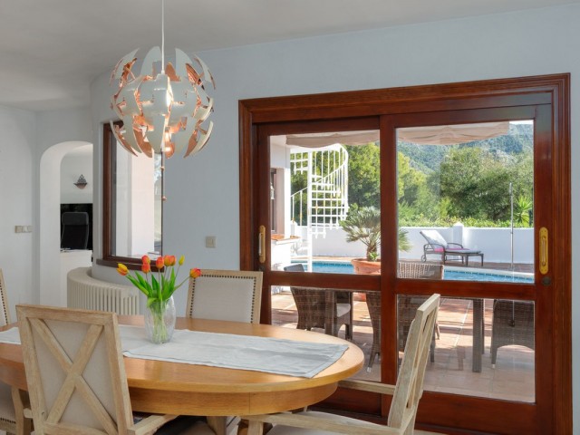 Villa avec 5 Chambres  à Mijas
