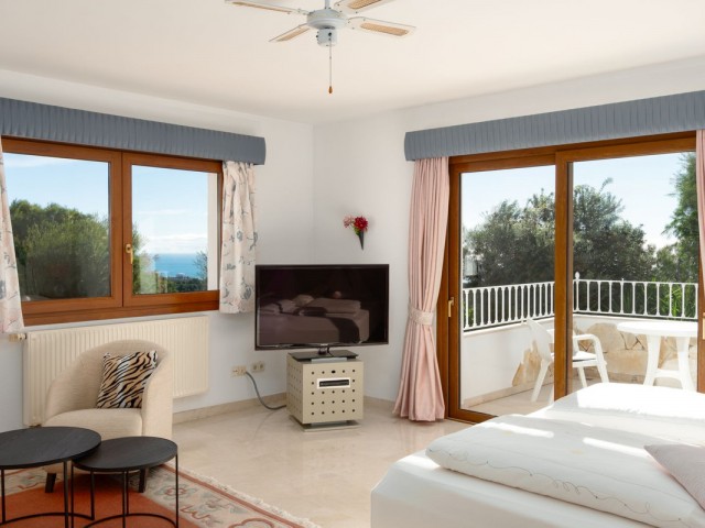 Villa avec 5 Chambres  à Mijas
