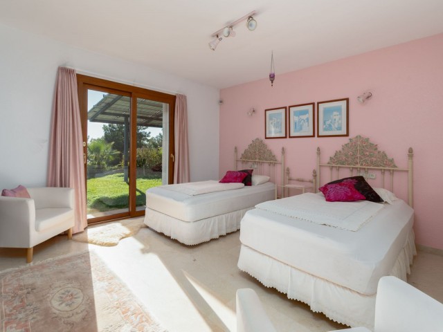 Villa avec 5 Chambres  à Mijas
