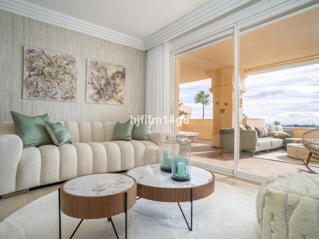 4 Slaapkamer Appartement in Nueva Andalucía