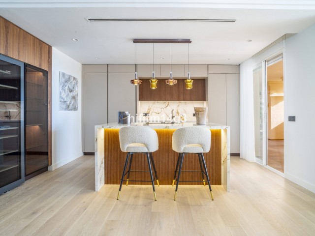 4 Slaapkamer Appartement in Nueva Andalucía