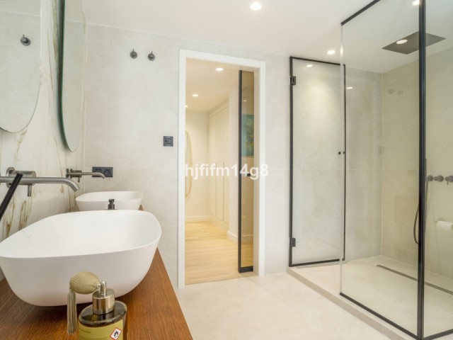 4 Slaapkamer Appartement in Nueva Andalucía