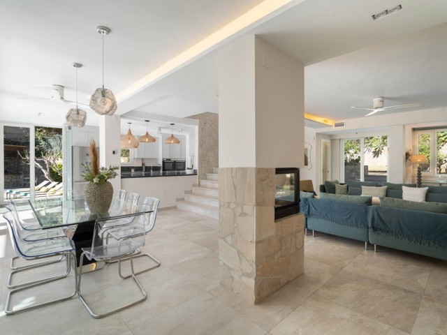 6 Slaapkamer Villa in El Rosario