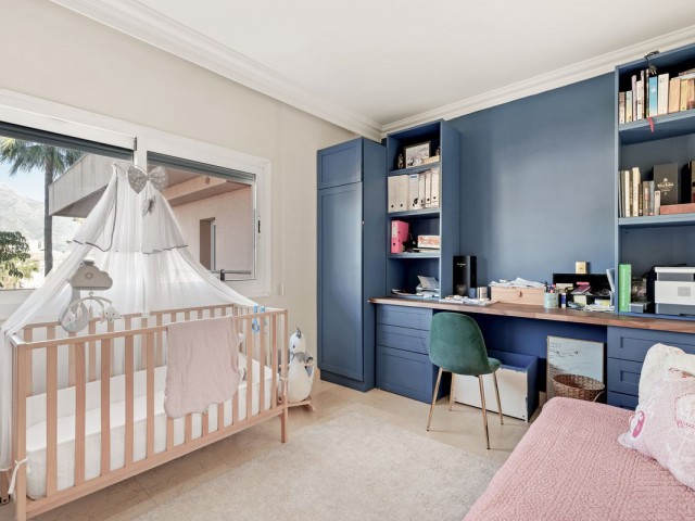 2 Bedrooms Apartment in Nueva Andalucía