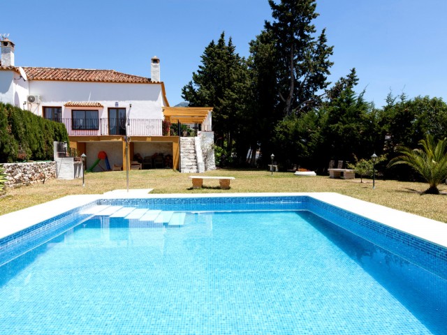 5 Bedrooms Townhouse in Mijas