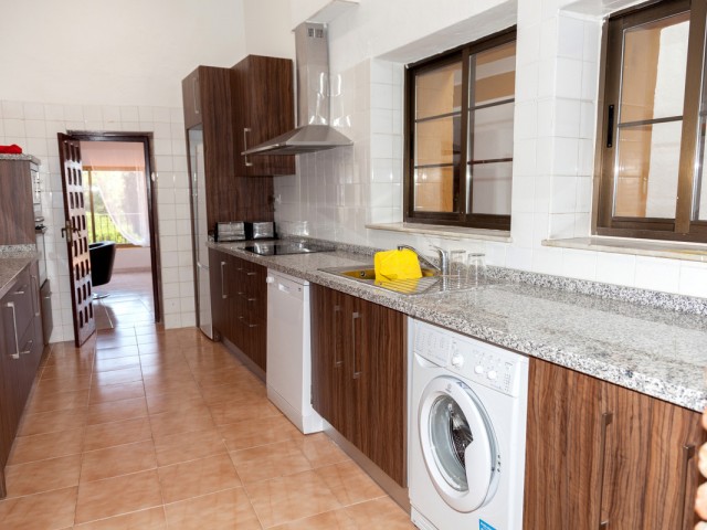 5 Bedrooms Townhouse in Mijas