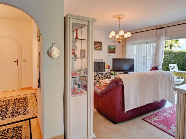 4 Bedrooms Villa in Marbesa