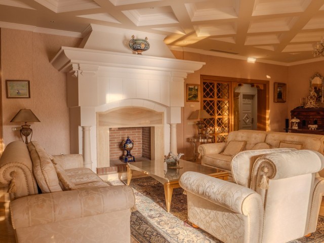 6 Bedrooms Villa in Nueva Andalucía