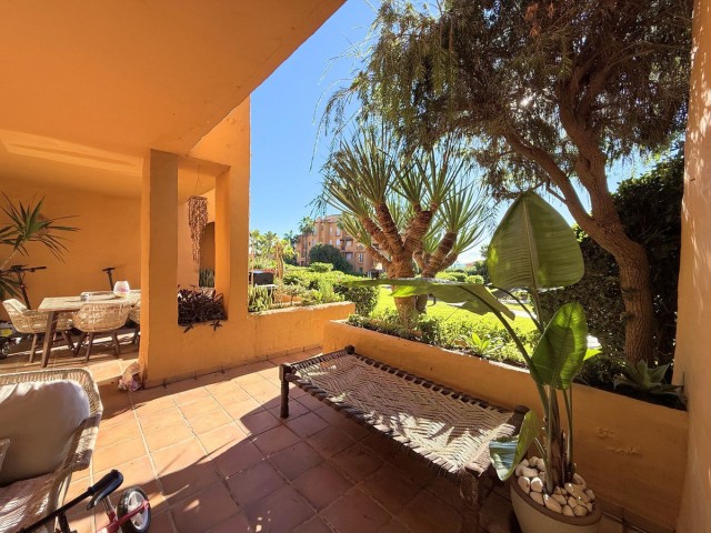 Apartamento con 3 Dormitorios  en La Duquesa