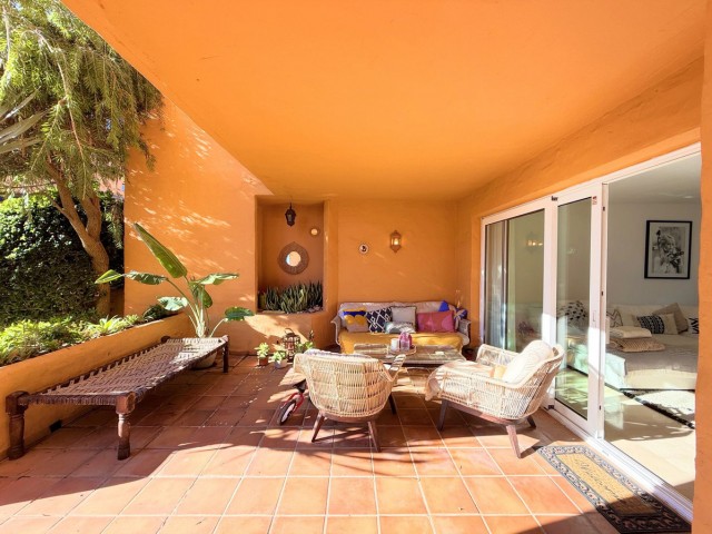 Apartamento con 3 Dormitorios  en La Duquesa